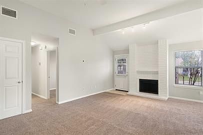 4th image of 907 Clearwater Trl
