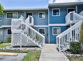 6033 34th St W APT 7, Bradenton, FL 34210