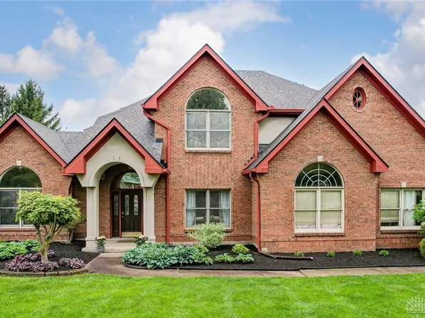 669 Towncrest Dr, Dayton, OH 45434