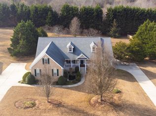 63 Kendall Creek Dr, Jefferson, GA 30549