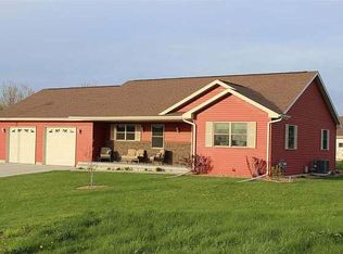 806 Dawes Ct, Mauston, WI 53948