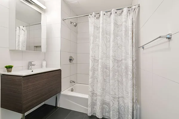 Rented by Compass | media 30
