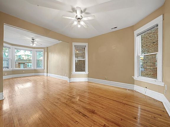 5th image of 2026 N Karlov Ave Unit 1