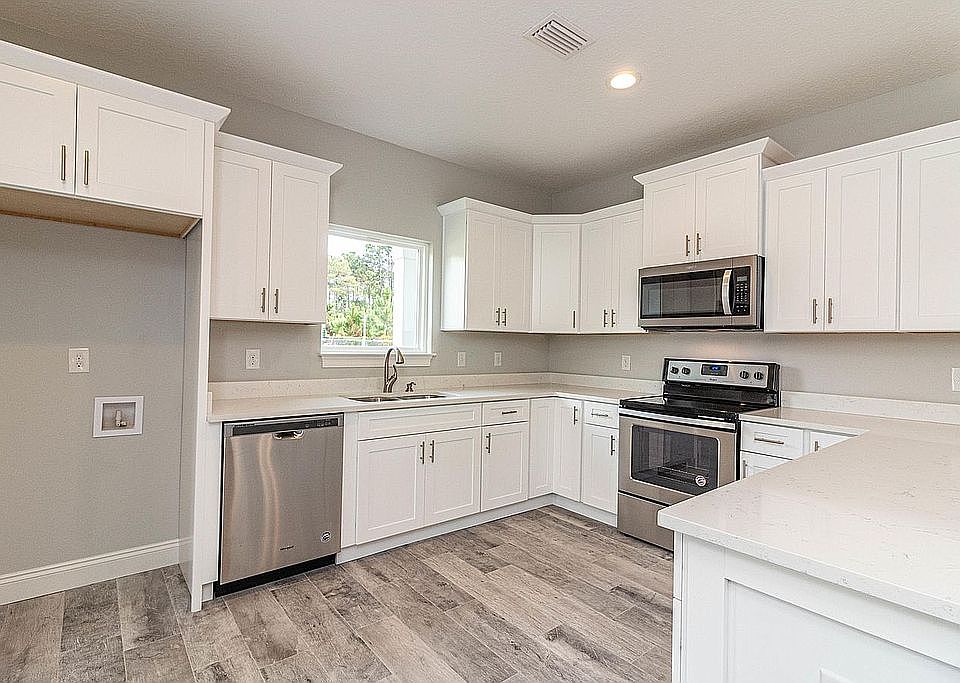 1st image of 2073 Constitution Dr