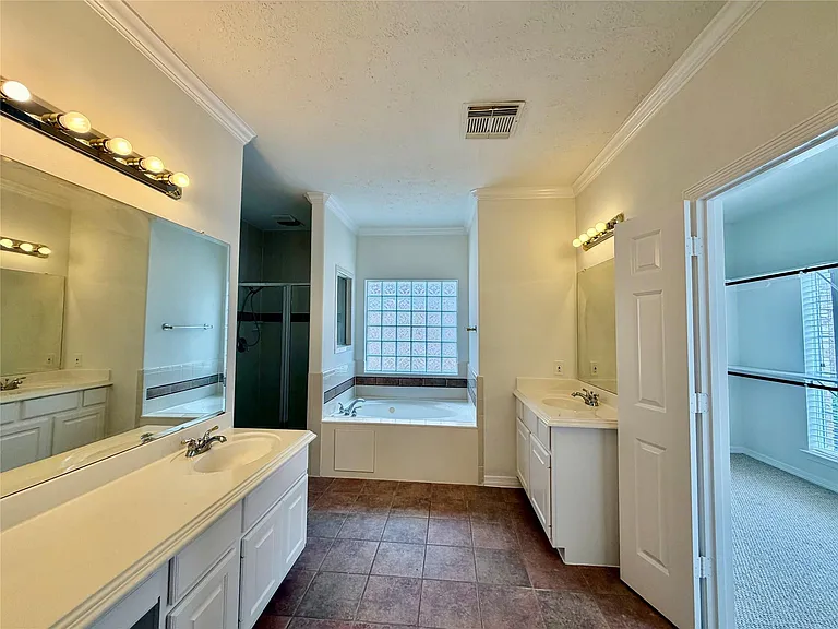 2806 Briarhurst Park — Photo 15