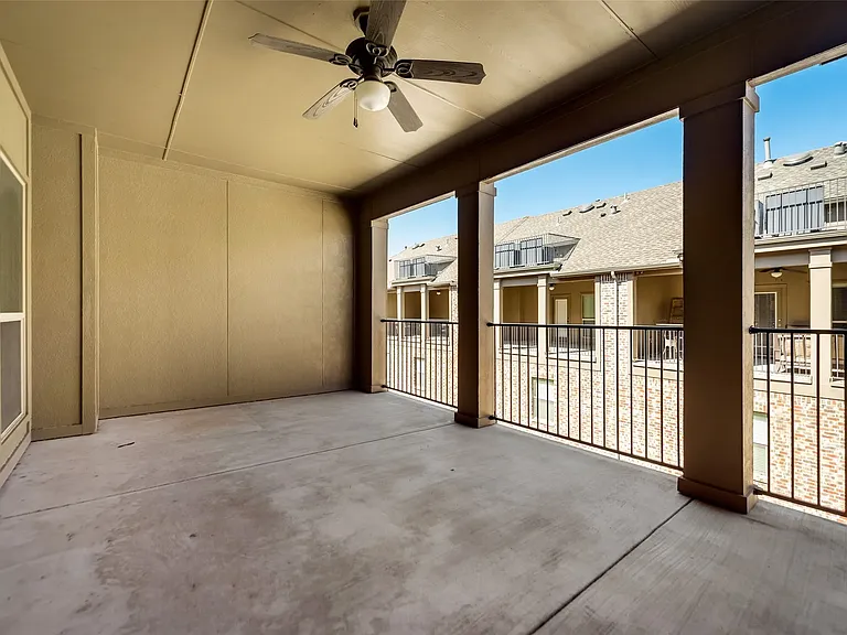5745 Headquarters Dr — Photo 19