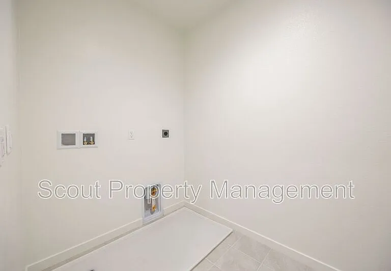 39529 Tannat Dr — Photo 19