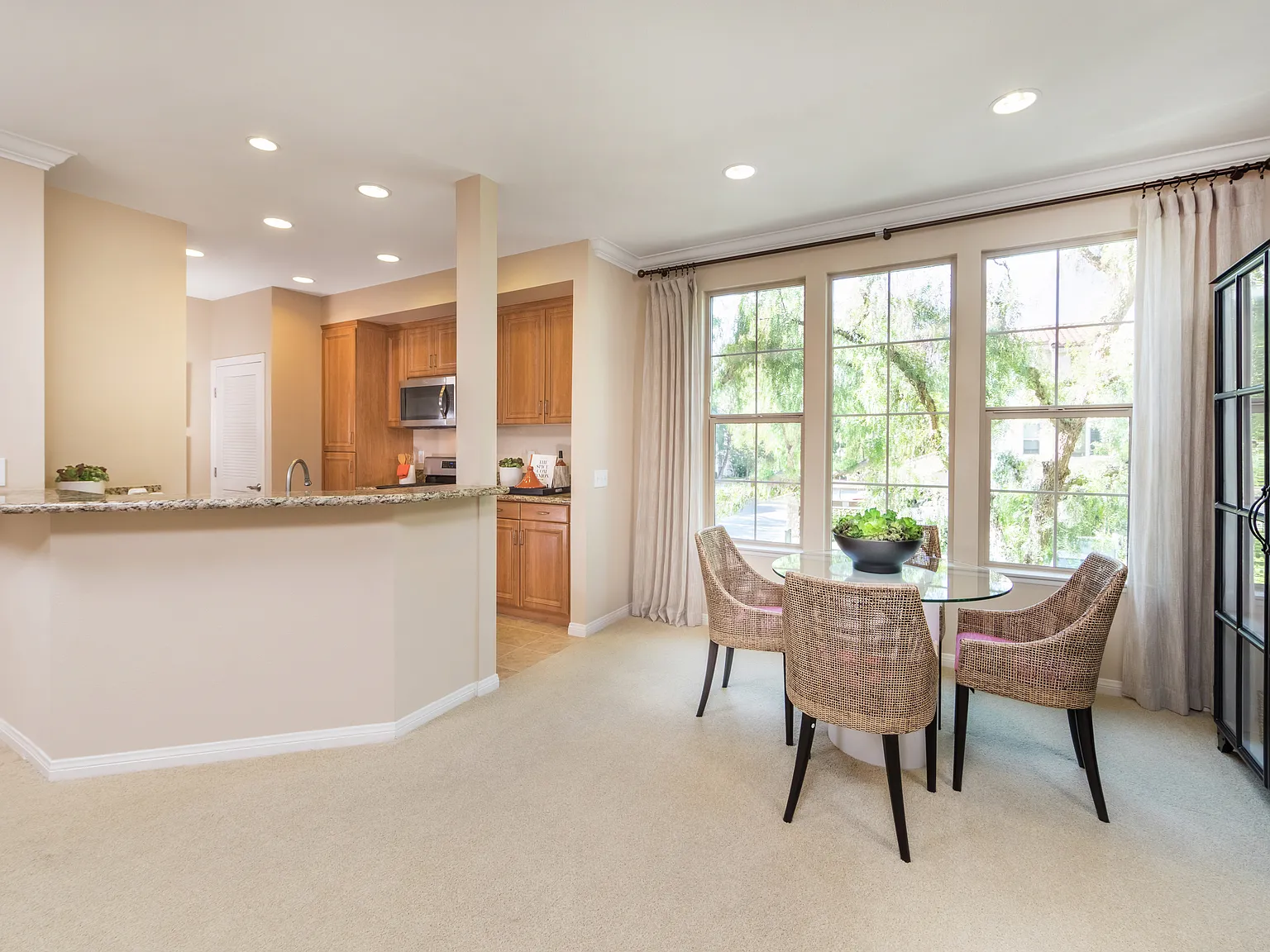 Mirasol Apartment Homes — Photo 2