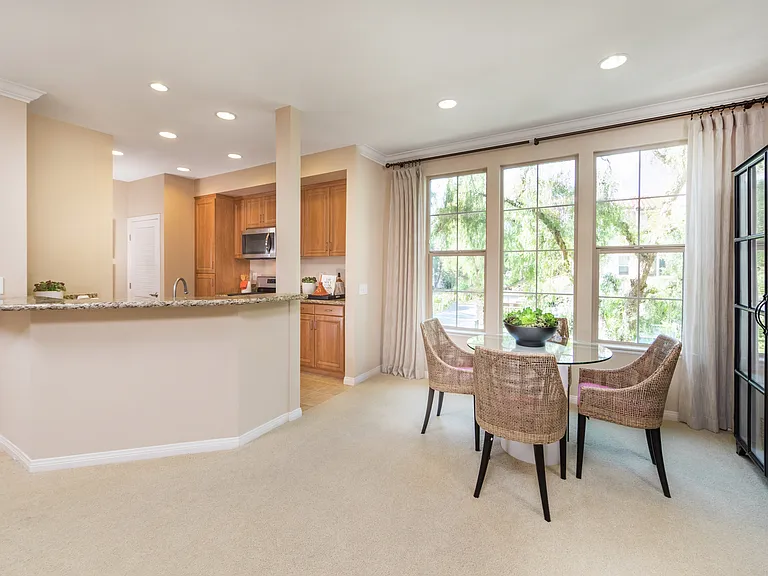 Mirasol Apartment Homes — Photo 2