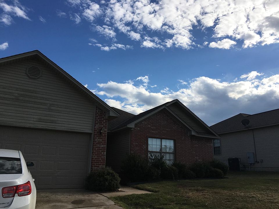 1st image of 4807 Tall Grass Dr