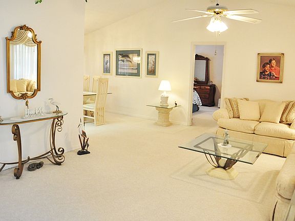 5th image of 4061 S Waterbridge Cir
