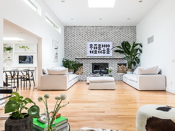4th image of 22 Scallop Ave