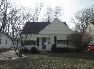 5705 Acres Rd, Sylvania, OH 43560