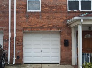 4702 215th St, Bayside, NY 11361