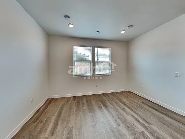 7417 S Paseo Monte De Oro — Photo 4