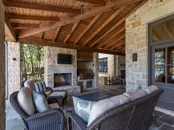 5th image of 19116 Peaceful Woods Dr