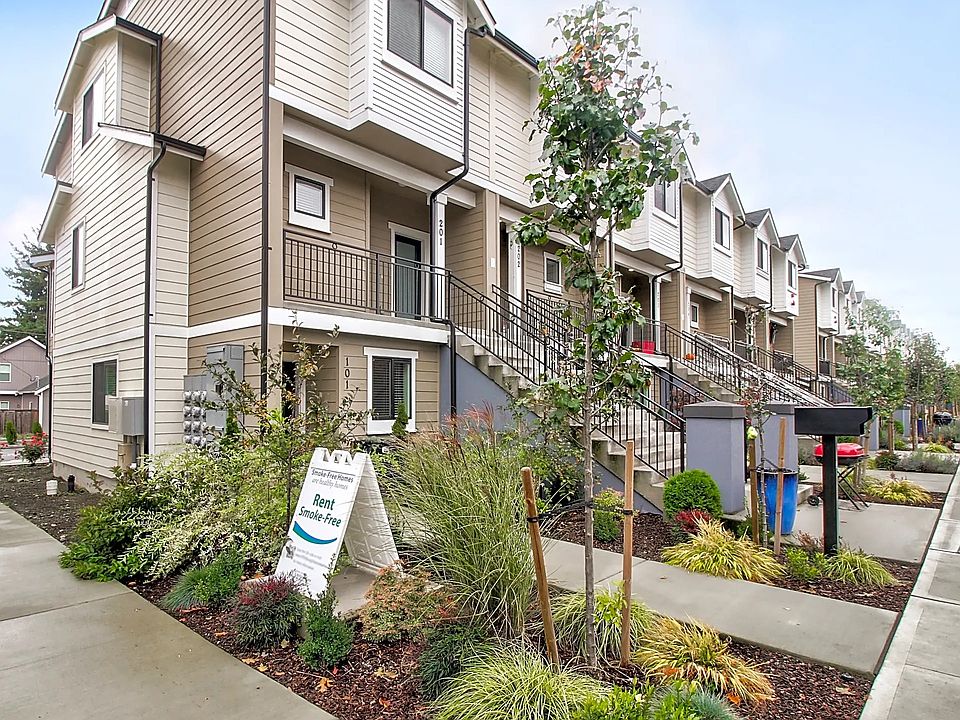 1st image of 2335 S State St #202
