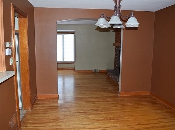 5th image of 309 Harvey Ave