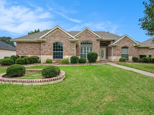 6925 Katherine Ct, Richland Hills, TX 76118