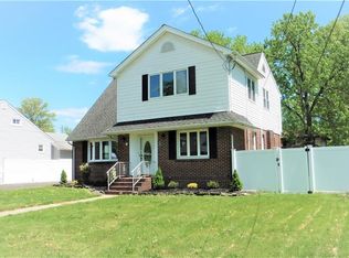 702 Barron Ave, Woodbridge, NJ