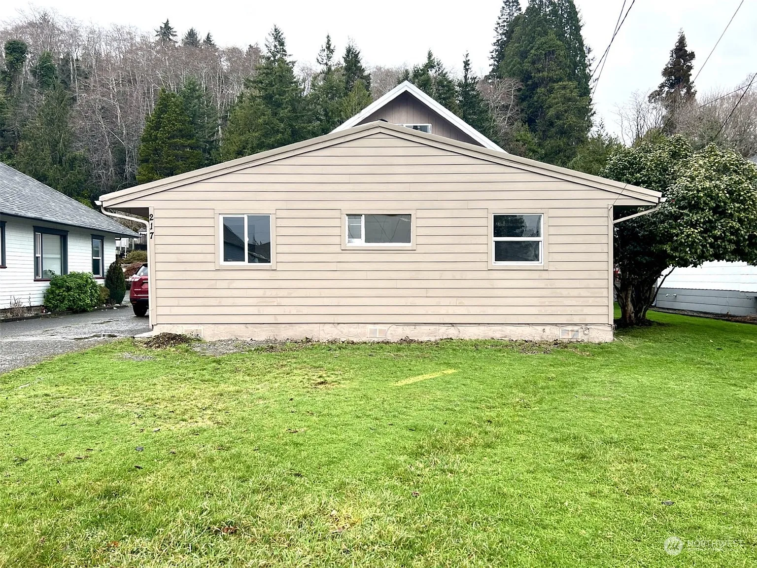 217 Chenault Avenue photo 1