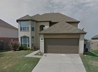 2724 Stallion Dr, Little Elm, TX 75068