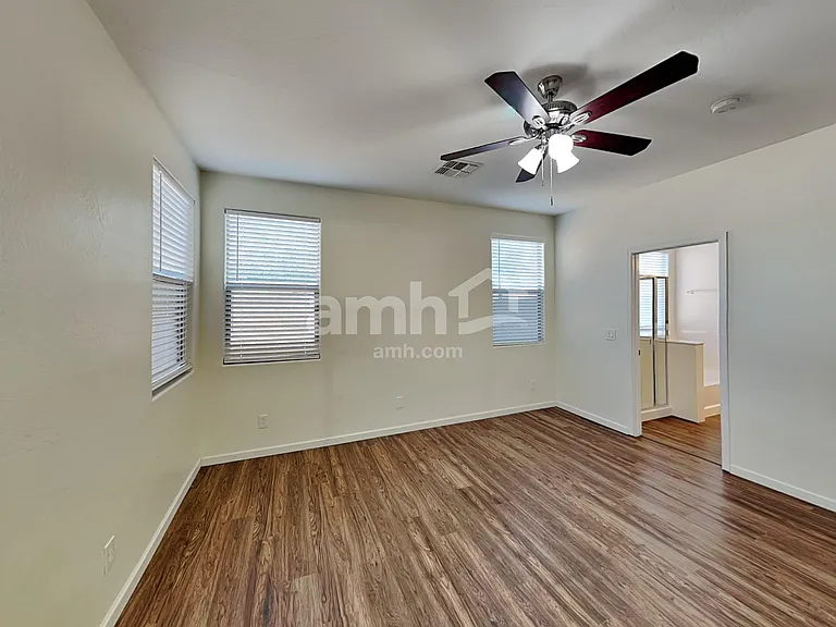 2975 E Merlot St — Photo 12