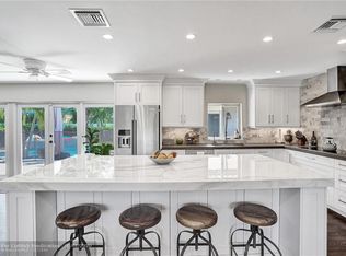 2725 NE 25th Ct, Fort Lauderdale, FL 33305