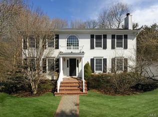 43 Indian Field Rd, Greenwich, CT 06830