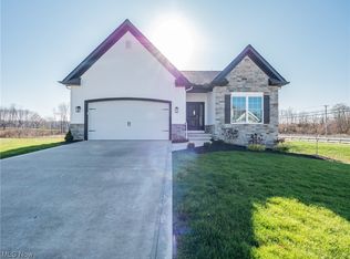 595 Iris Pl, Aurora, OH 44202