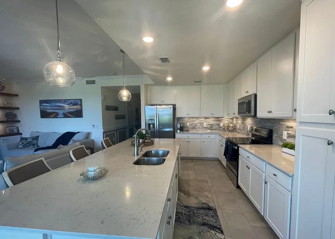 2 bed, 1137 sqft, $2,500 — Photo 3