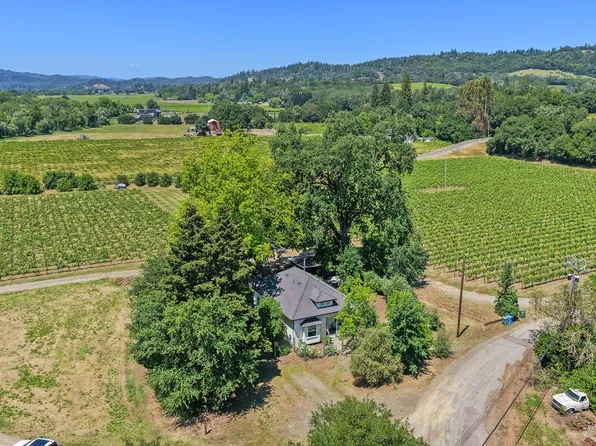5091 Dry Creek Rd #A, Healdsburg, CA 95448