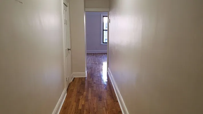 Rented by Realty Queens LLC | media 7