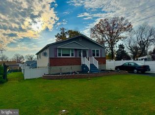 490 Olive St, Warminster, PA 18974