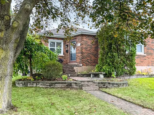 30 Montrose Ave, Hamilton, ON L8K 4X9