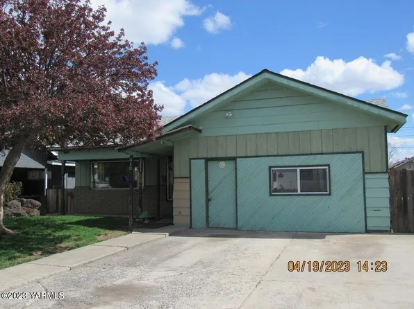 312 N Chestnut St, Toppenish, WA 98948
