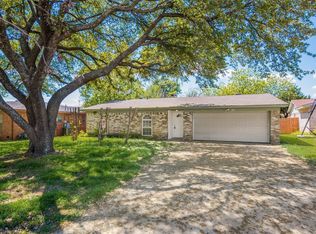 200 Postwood Ct, Irving, TX 75060