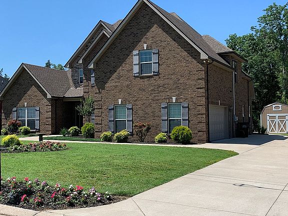 2nd image of 910 Cascadeway Dr