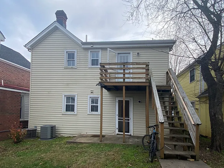 625 Wolfe St #2 — Photo 9