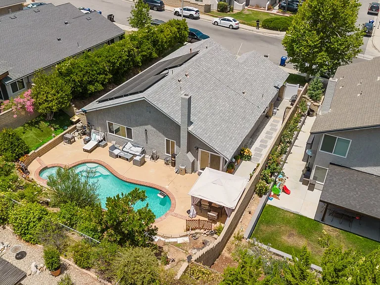23128 Calvello Dr — Photo 26