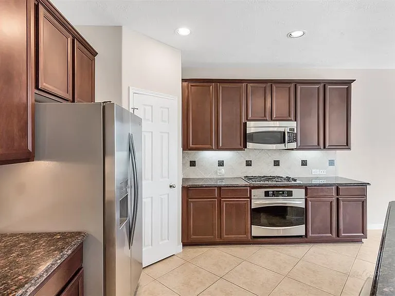24122 Haywards Crossing Ln — Photo 16