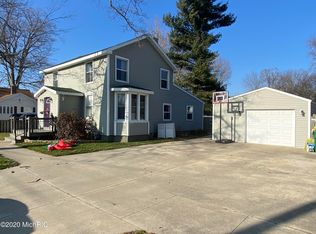 308 E Armitage St, Three Rivers, MI 49093
