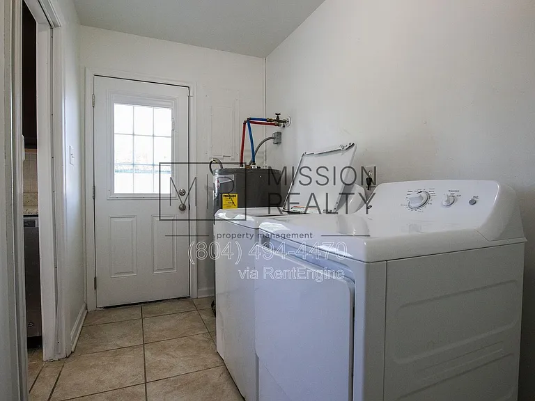 1649 Delmar Ave — Photo 7