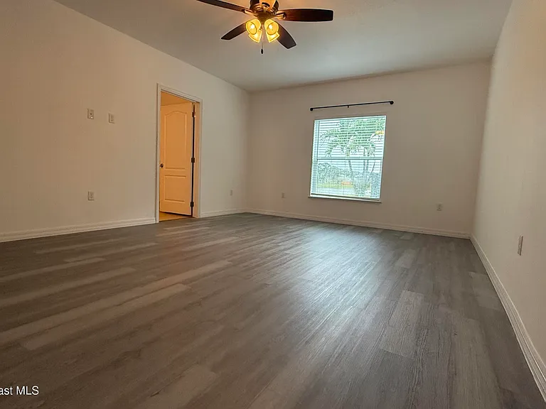4121 Masira Ct — Photo 14