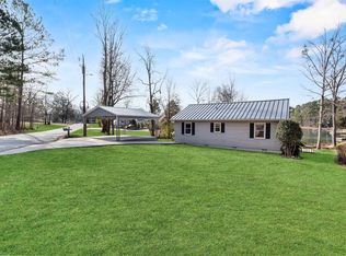 208 Lakeside Dr, Chapin, SC 29036