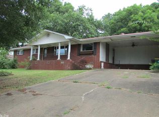 1303 Branch St, Morrilton, AR 72110