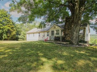 482 Carrington Rd, Bethany, CT 06524