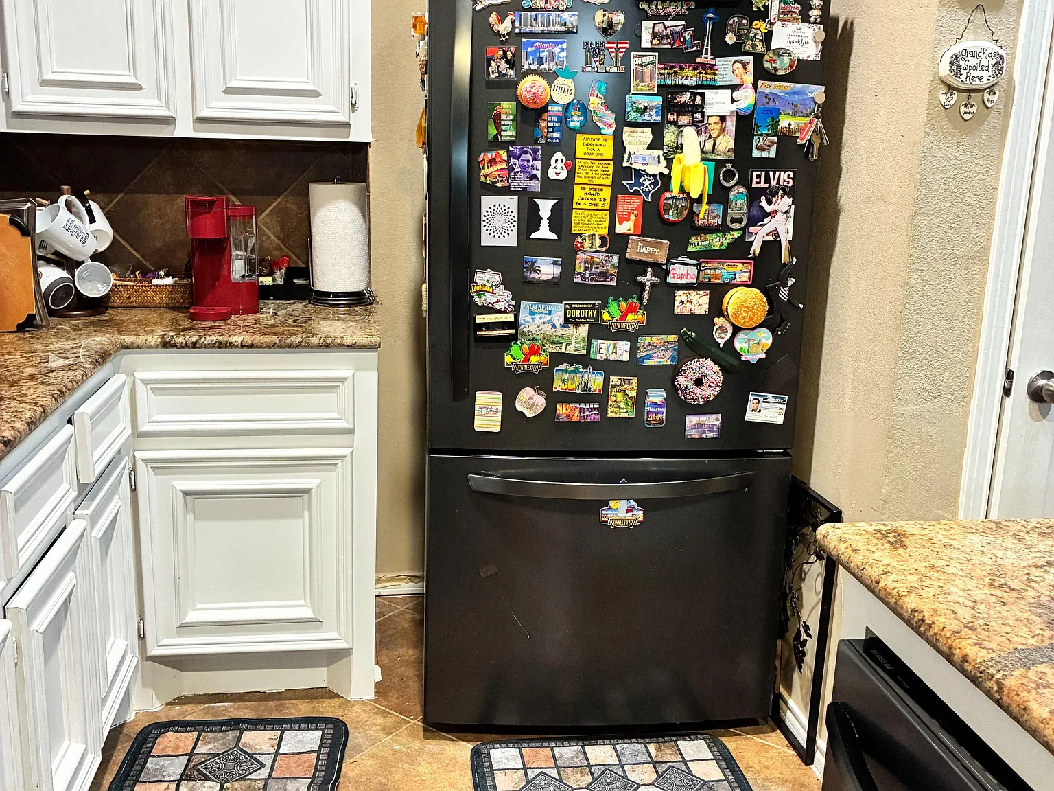 2 bed, 1.0 bath, 2600 sqft, $1,364 — Photo 4