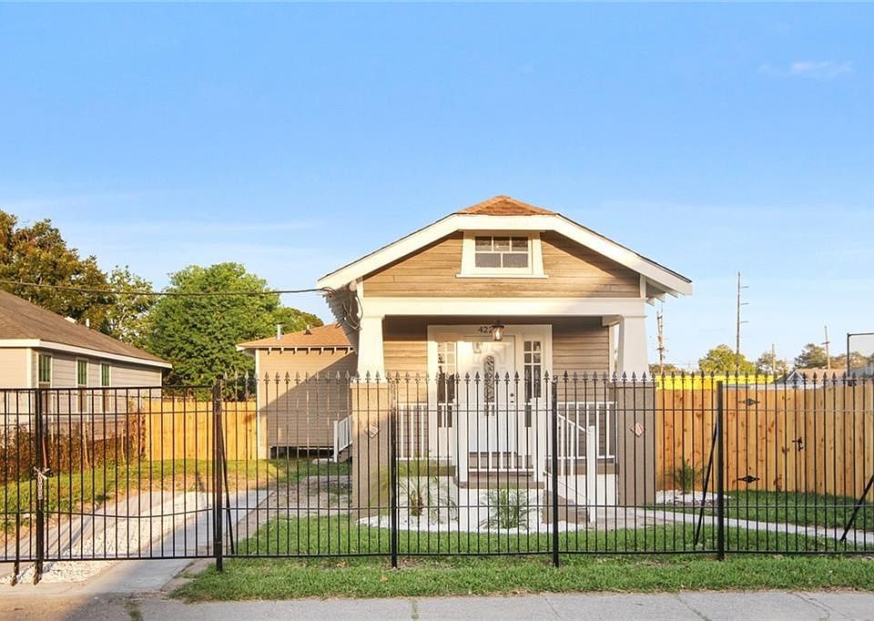 1st image of 4221 Dale St
