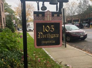 105 Garth Rd APT 2F, Scarsdale, NY 10583